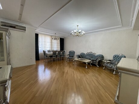 4-комн. новостройка - м. 28 мая - 200 м²