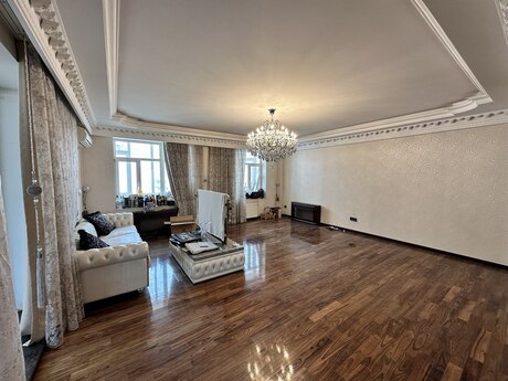Elan №6213482 - Bakı, 28 May m., 5 otaqlı, 450 m², 16/17 mərtəbə