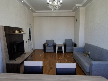 2-room apartment, 82 m², Azadlıq Prospekti: 234 000 ₼ 5