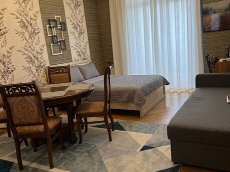 3-room apartment, 85 m², Nəriman Nərimanov: 235 000 ₼ 3