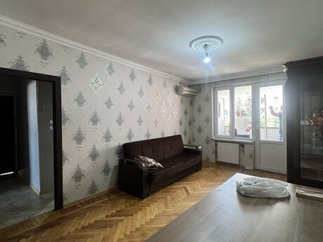 Объявление №6213689 - Баку, м. Элмляр Академиясы, 3-комн., 70 м², 5/5 этаж