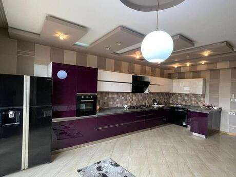 3 otaqlı yeni tikili - 28 May m. - 170 m²