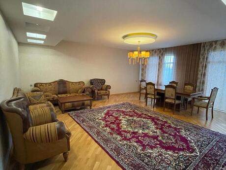 Elan №6213831 - Bakı, 28 May m., 3 otaqlı, 170 m², 5/18 mərtəbə