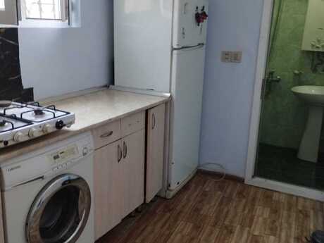 Elan №6213847 - Bakı, Nizami m., 1 otaqlı, 35 m², 2/2 mərtəbə