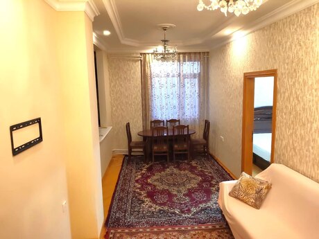 Elan №6213926 - Bakı, Elmlər Akademiyası m., 3 otaqlı, 80 m², 15/18 mərtəbə