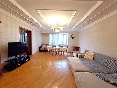 Elan №6213966 - Bakı, Elmlər Akademiyası m., 3 otaqlı, 135 m², 7/9 mərtəbə