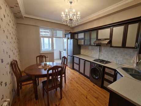 Elan №6213979 - Bakı, İnşaatçılar m., 3 otaqlı, 100 m², 16/17 mərtəbə