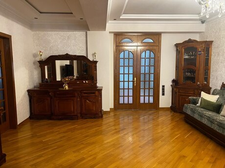 Elan №6214017 - Bakı, İnşaatçılar m., 4 otaqlı, 147 m², 11/17 mərtəbə