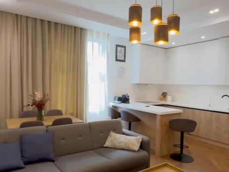 Elan №6214065 - Bakı, Şah İsmayıl Xətai m., 3 otaqlı, 130 m², 3/6 mərtəbə