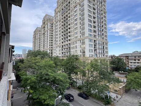 Elan №6214093 - Bakı, Elmlər Akademiyası m., 3 otaqlı, 75 m², 5/5 mərtəbə