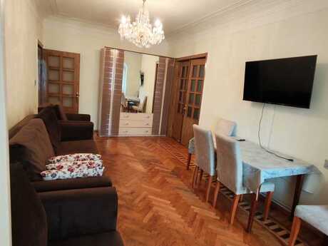 Elan №6214147 - Bakı, 8-ci mikrorayon q., 3 otaqlı, 90 m², 2/9 mərtəbə