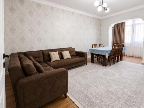 Объявление №6214458 - Баку, пос. Ени Гюнешли, 2-комн., 75 м², 6/9 этаж