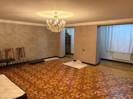 4-комн. вторичка - м. Кара Караев - 105 м²