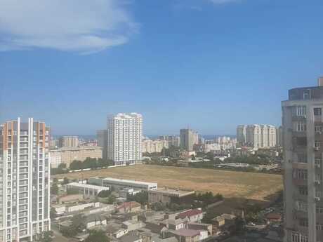 4 otaqlı yeni tikili - İnşaatçılar m. - 150 m²
