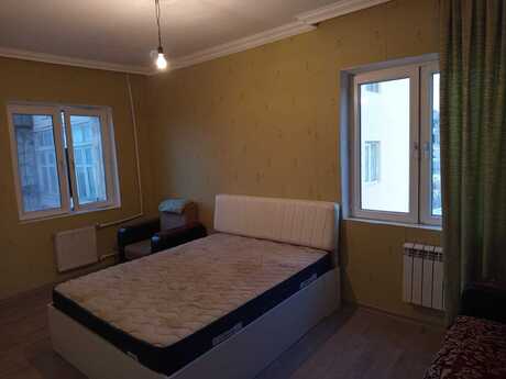 2 otaqlı köhnə tikili - Qaraçuxur q. - 42 m²