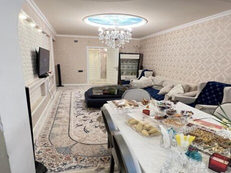 3 otaqlı mənzil, 97 m², Bakıxanov: 245 000 ₼ 2