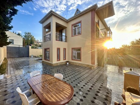 6 otaqlı həyət evi/bağ evi - Görədil q. - 135 m²