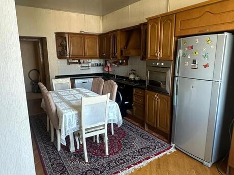 4 otaqlı yeni tikili - İnşaatçılar m. - 140 m²