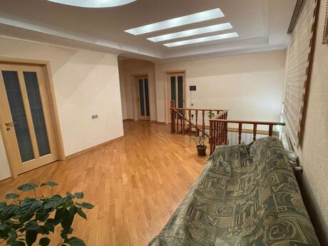 6 otaqlı mənzil, 270 m², 8 Noyabr: 490 000 ₼ 5