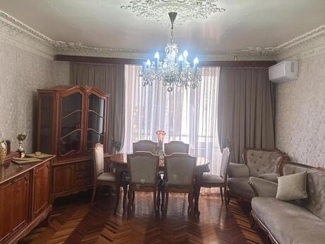 Elan №6215076 - Bakı, Elmlər Akademiyası m., 3 otaqlı, 80 m², 3/5 mərtəbə