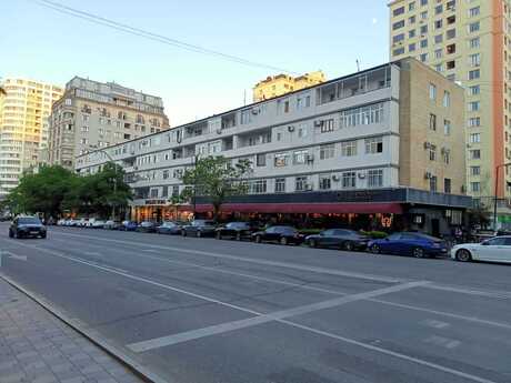 Elan №6215177 - Bakı, Elmlər Akademiyası m., 2 otaqlı, 67 m², 5/5 mərtəbə