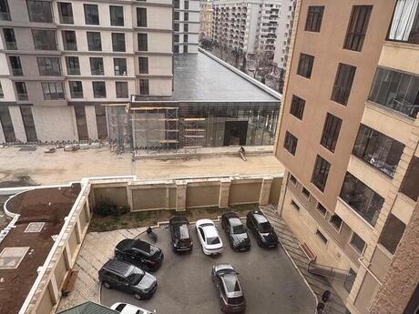 Elan №6215411 - Bakı, 28 May m., 2 otaqlı, 70 m², 6/19 mərtəbə