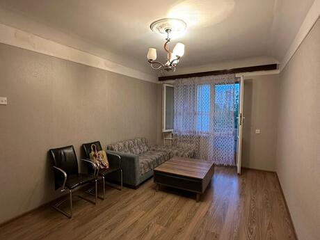 2 otaqlı köhnə tikili - Neftçilər m. - 55 m²