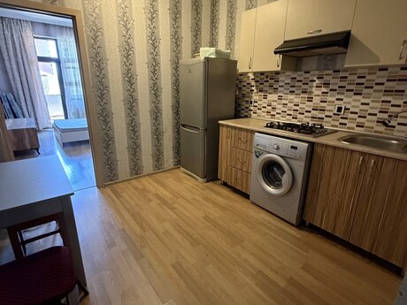 1 otaqlı yeni tikili - 28 May m. - 40 m²