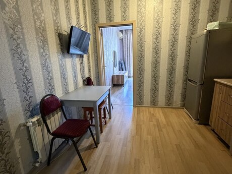1 otaqlı yeni tikili - 28 May m. - 40 m²