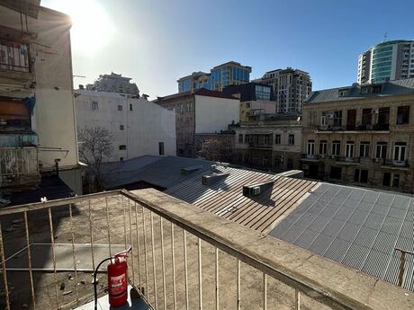 3-room apartment, 85 m², Sahil: 350 000 ₼ 3