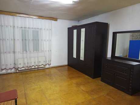 3 otaqlı həyət evi/bağ evi - 8 Noyabr m. - 70 m²