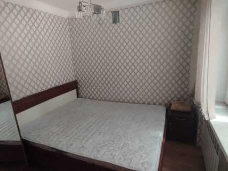 2 otaqlı köhnə tikili - Elmlər Akademiyası m. - 40 m²