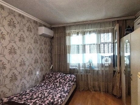 1 otaqlı köhnə tikili - Qara Qarayev m. - 42 m²