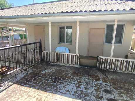 4 otaqlı həyət evi/bağ evi - Novxanı q. - 60 m²