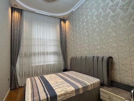 3 otaqlı köhnə tikili - İçəri Şəhər m. - 80 m²