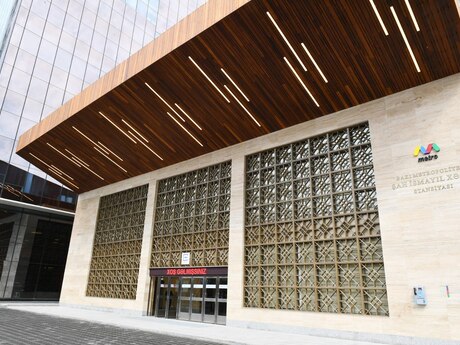 Obyekt - Şah İsmayıl Xətai m. - 1400 m²