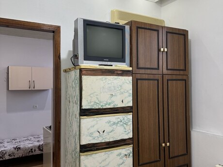 Bakıxanovda 1 otaqlı köhnə tikili mənzil kirayə verilir, 20 m², 280 AZN/ay, şəkil 2 / 5