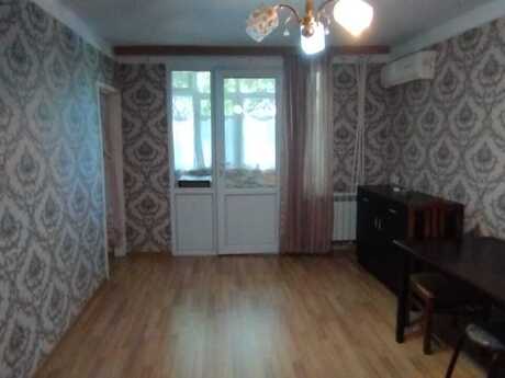 2 otaqlı köhnə tikili - Elmlər Akademiyası m. - 35 m²