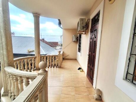 6 otaqlı həyət evi/bağ evi - Nəriman Nərimanov m. - 190 m²