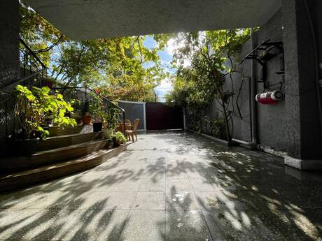 6 otaqlı həyət evi/bağ evi - Əhmədli m. - 165 m²