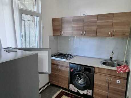 1 otaqlı köhnə tikili - Azadlıq Prospekti m. - 34 m²