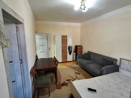 1 otaqlı köhnə tikili - Azadlıq Prospekti m. - 34 m²