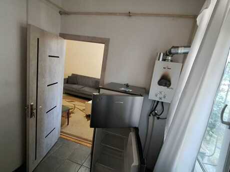 1 otaqlı köhnə tikili - Azadlıq Prospekti m. - 34 m²