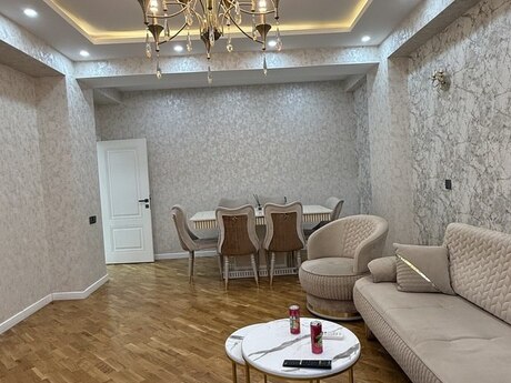 3-комн. новостройка - м. Шах Исмаил Хатаи - 120 м²