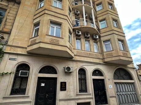 Elan №6216266 - Bakı, Nizami m., 16 otaqlı, 600 m²