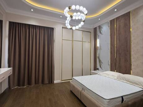 4 otaqlı yeni tikili - Nəsimi r. - 208 m²