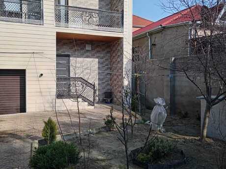4 otaqlı həyət evi/bağ evi - Zabrat q. - 160 m²