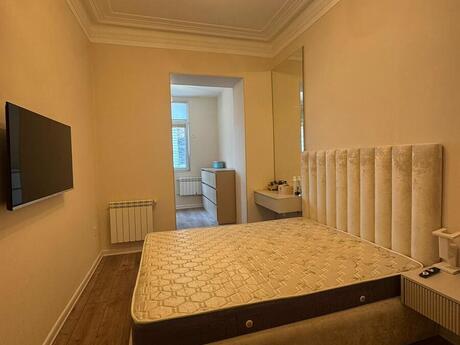 2-комнатная квартира, 65 м², Nizami: 240 000 ₼ 4