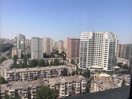 4 otaqlı yeni tikili - Elmlər Akademiyası m. - 177 m²