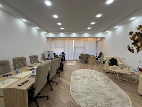 Obyekt - Şah İsmayıl Xətai m. - 70 m²